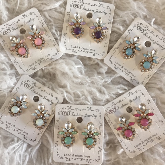 Crystal Fashion Earrings - Picture 2 of 3