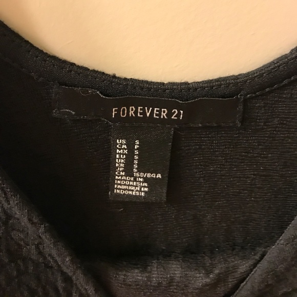 Little black dress🖤 - Picture 3 of 3