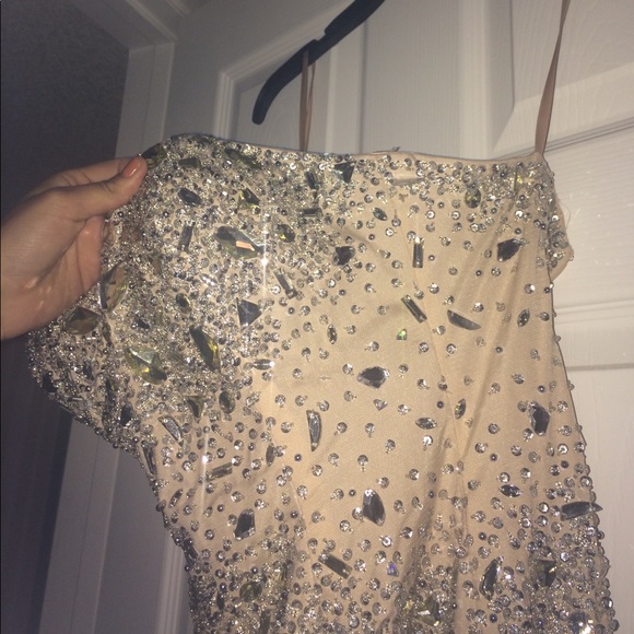 Eye catching!! prom dress - Picture 7 of 7