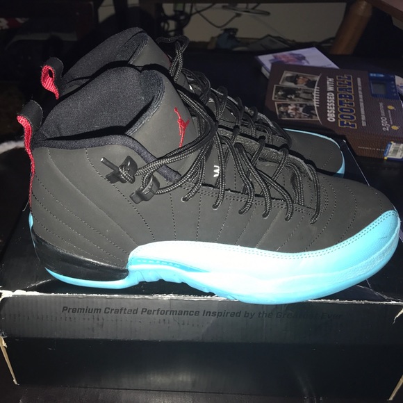 Air Jordan 12 Retro sz 6.5 with receipt main image 5