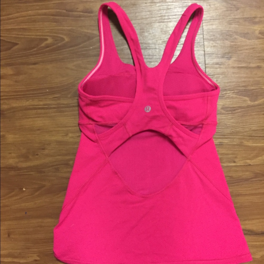 Lululemon size 2 hot pink tank