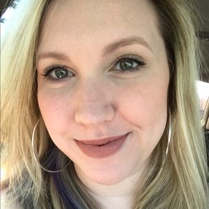 Meet your Posher, Allye