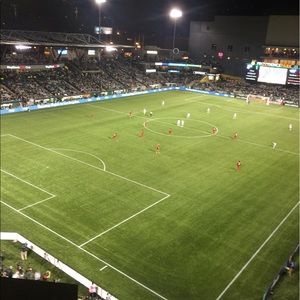 Meet your Posher, Cesar