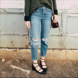 Brandy Melville boyfriend jeans size 26