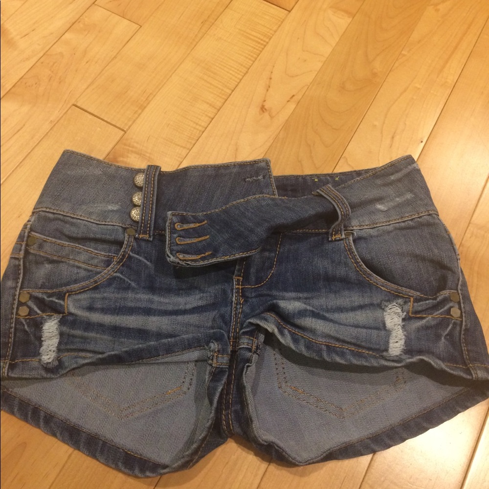 Jean shorts. Size 7
