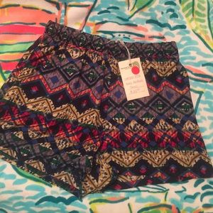 SALE MUST GO!!❣️Tribal print shorts!❣️