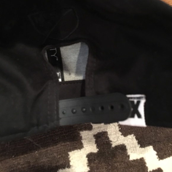 Hat - Picture 2 of 2