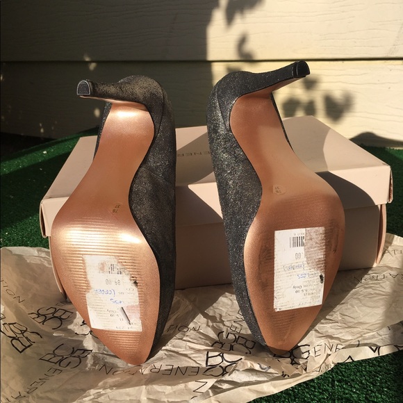 BCBG Metallic Suede (platform pump shoes) - Picture 4 of 5