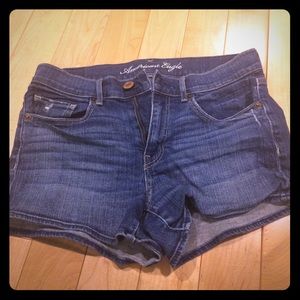 American Eagle stretch jean shorts!  Size 6