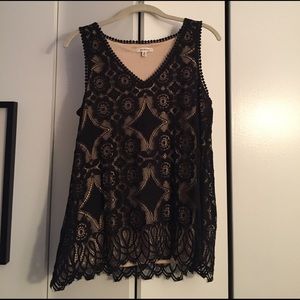 Max Studio Black Lace Overlay Top XS