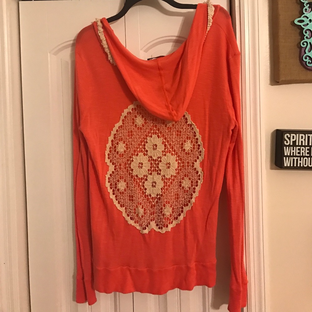Hooded lace top