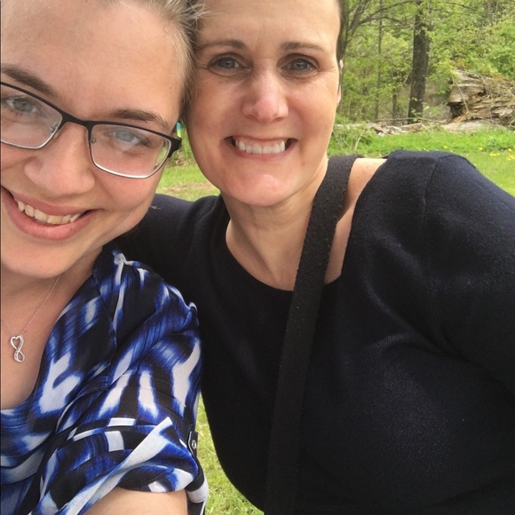 Meet your Posher, Jill - Picture 2 of 2