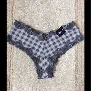 NWT Steve cheeky panty M