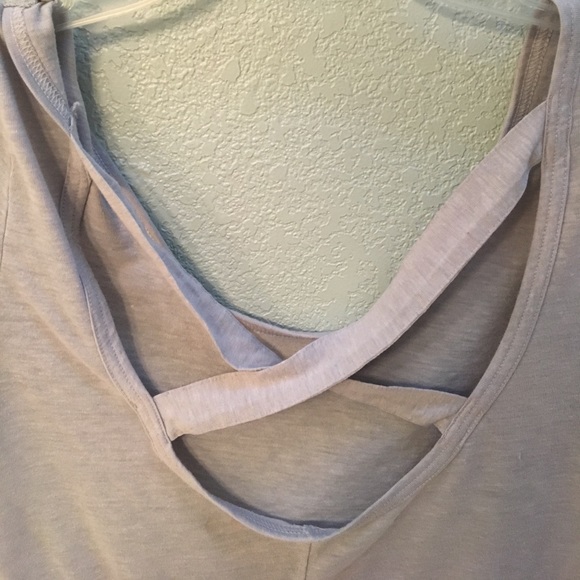 Light grey/blue crop top with criss cross back - Picture 3 of 4