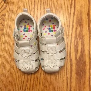 Toddler sandals size 6