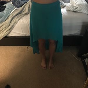 High/ low skirt