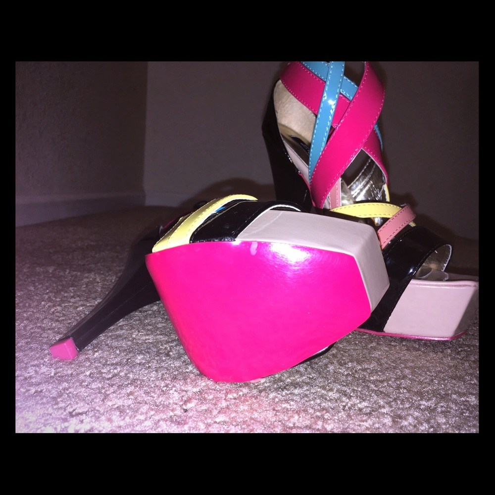 Shoes - Picture 2 of 3