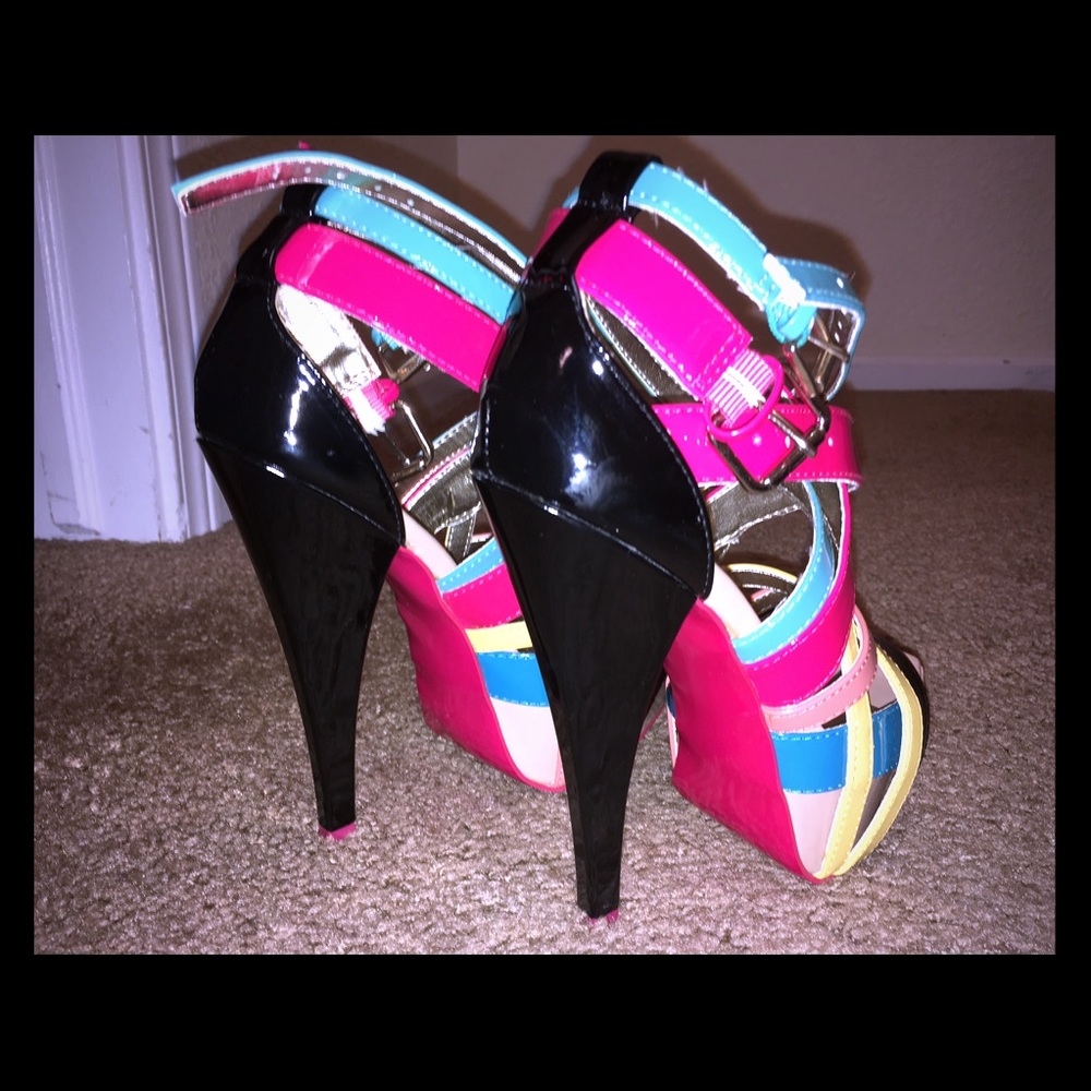 Shoes - Picture 3 of 3