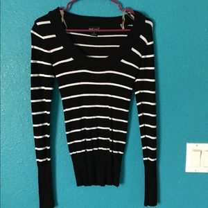 XS Black and White Stripped Sweater!
