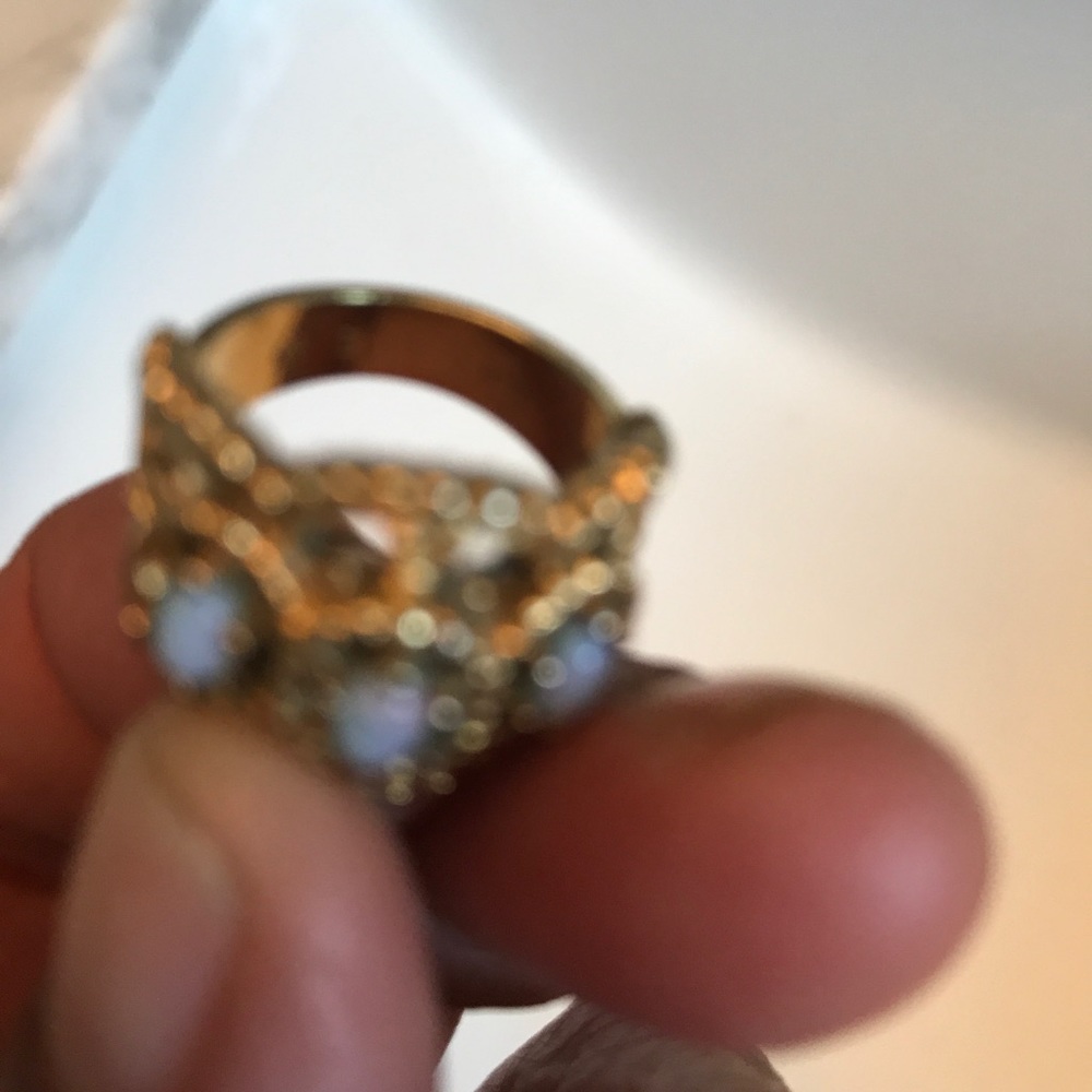 Ring - Picture 3 of 3