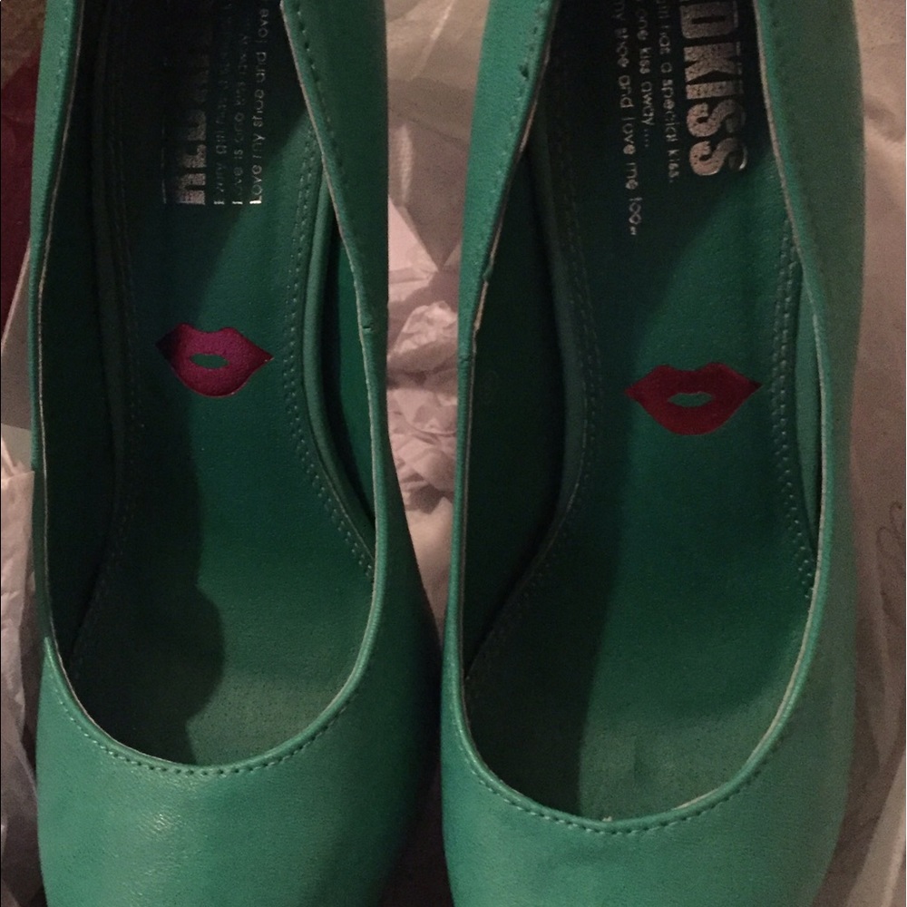 Red Kiss Heels