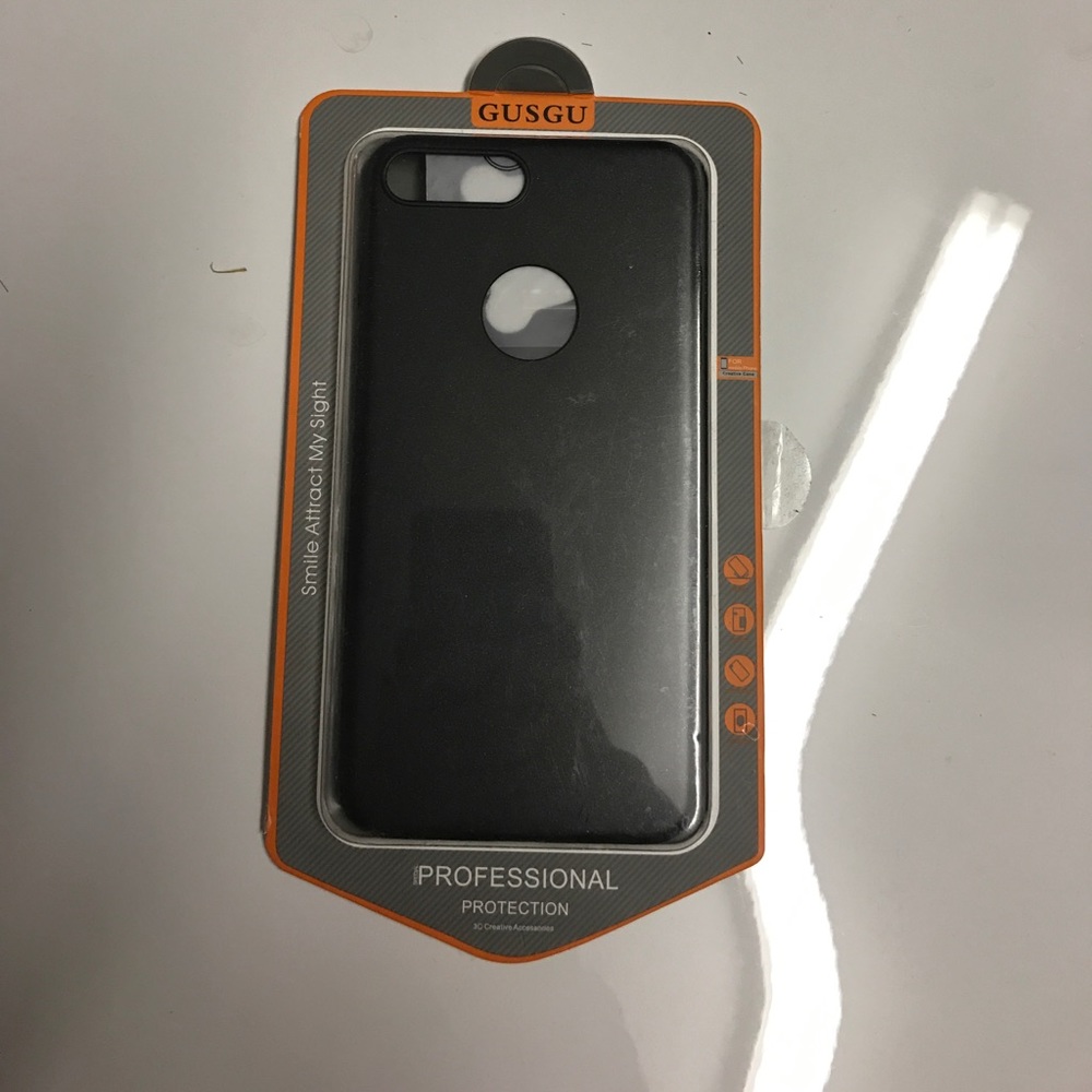 iPhone 7 plus case with holding hooks!