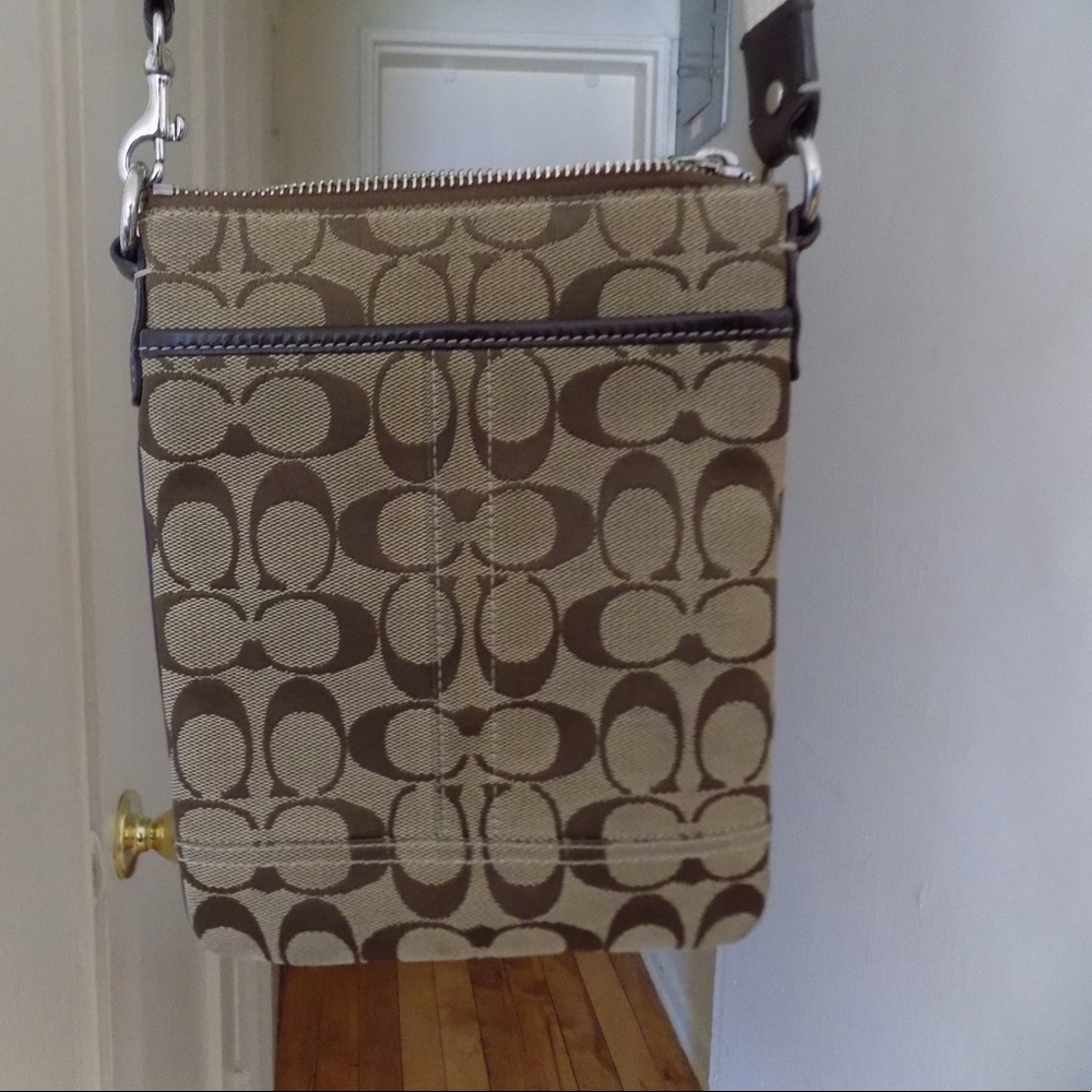 Classic Coach Crossbody