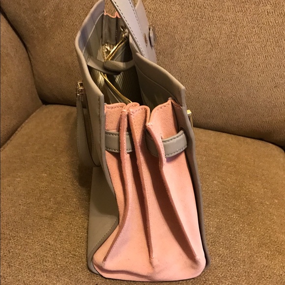 Kate Spade grey purse with pink accents - Picture 3 of 4