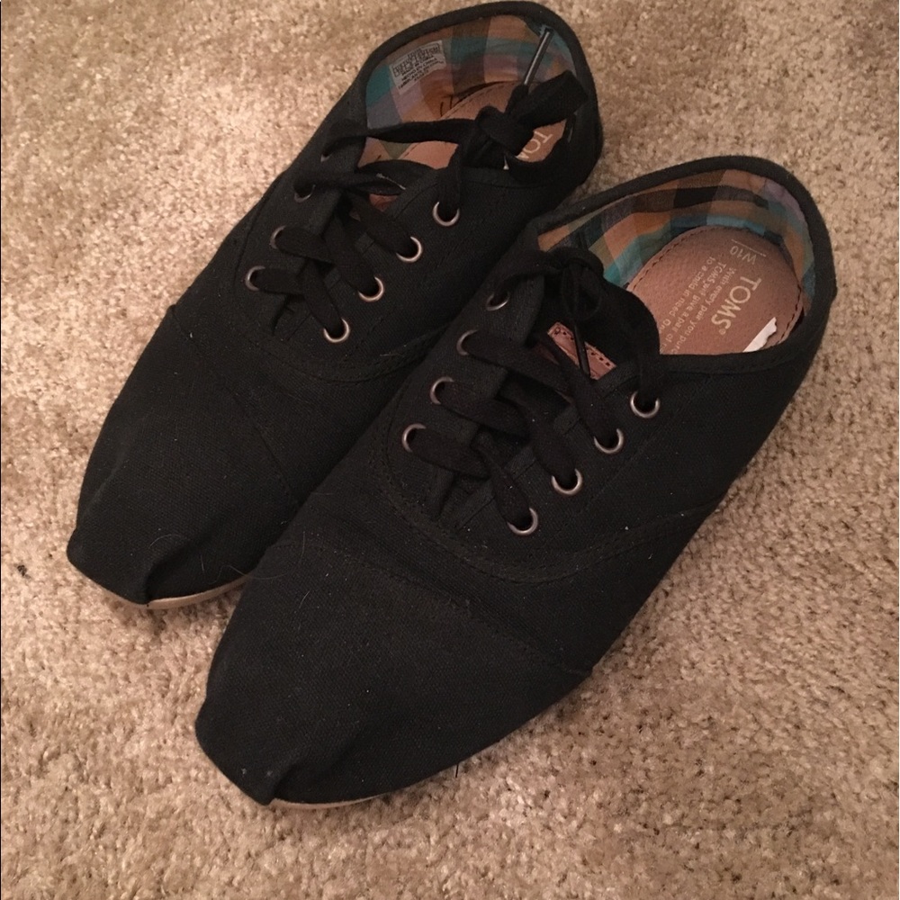 Toms size 10