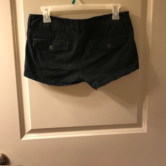 Black American Eagle shorts - Picture 2 of 4