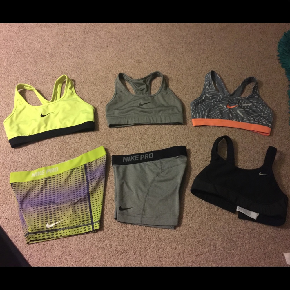 Nike pro        Cheerleading