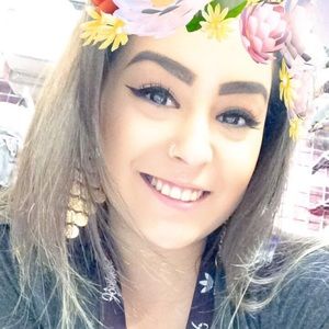 Meet your Posher, Tiffanniia