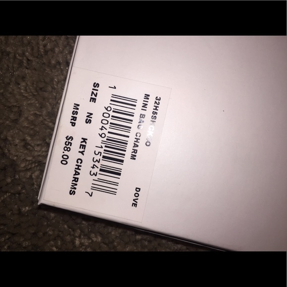 michael kors bag charm - Picture 3 of 3