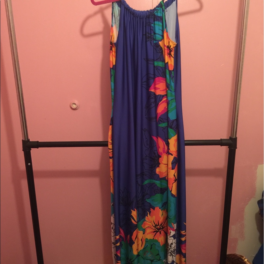 Beautiful floral Maxi dress