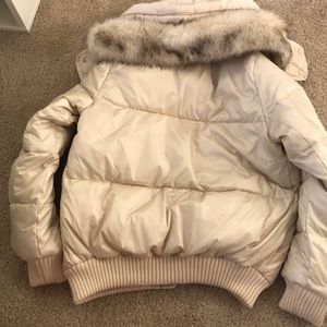 Abercrombie & Fitch Jackets & Coats - Abercrombie and Fitch Puffy cream jacket S BNWT Abercrombie & Fitch Jackets & Coats - Abercrombie and Fitch Puffy cream jacket S BNWT