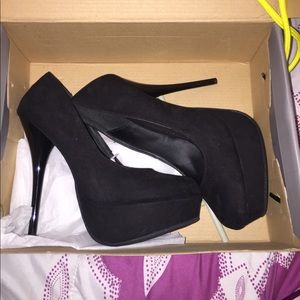Black platform heels