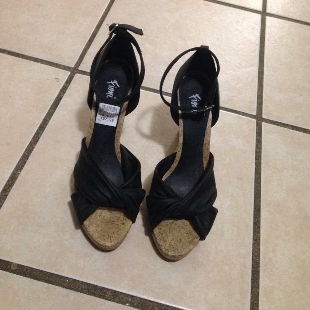 Black Fioni Heels