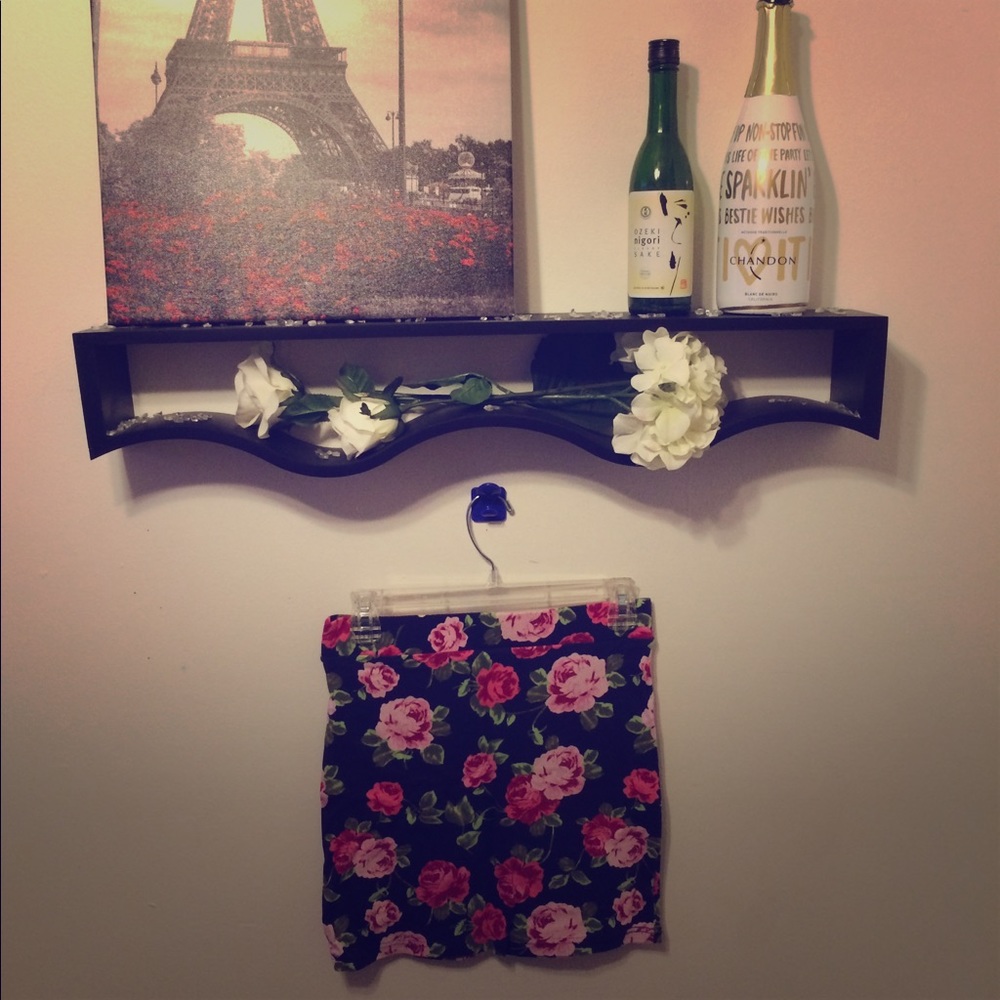 Navy blue/flower print- fitted skirt