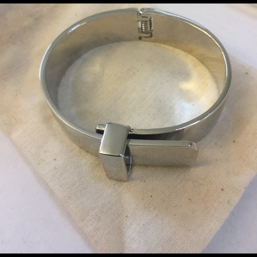 Urban Outfitters Favorite Buckle Bracelet