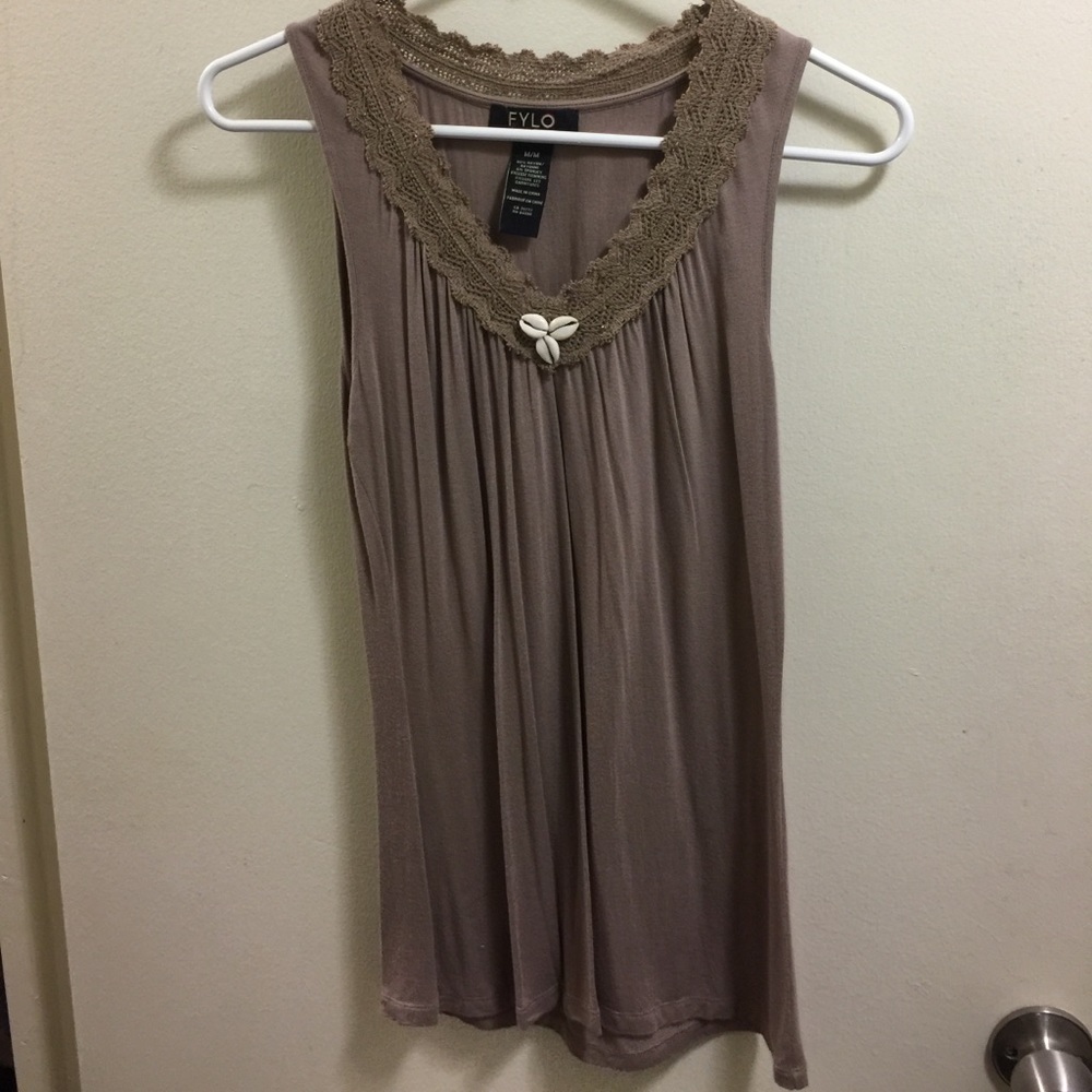 Cute dark tan tank top with shells