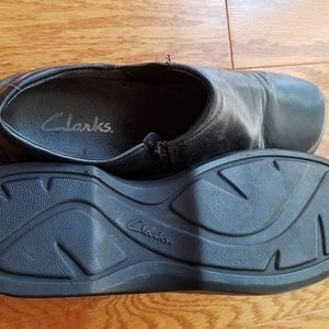 Clarks black shoes