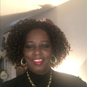 Meet your Posher, Pamela