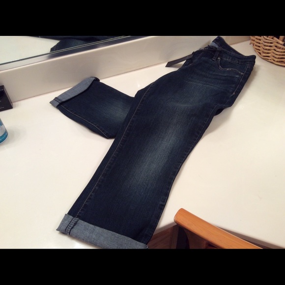 Free Shipping!!!REDUCED! Code Bleu Boyfriend Ankle Jeans💞💥🔥 - Picture 3 of 3