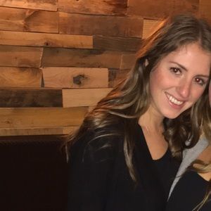 Meet your Posher, Stacy