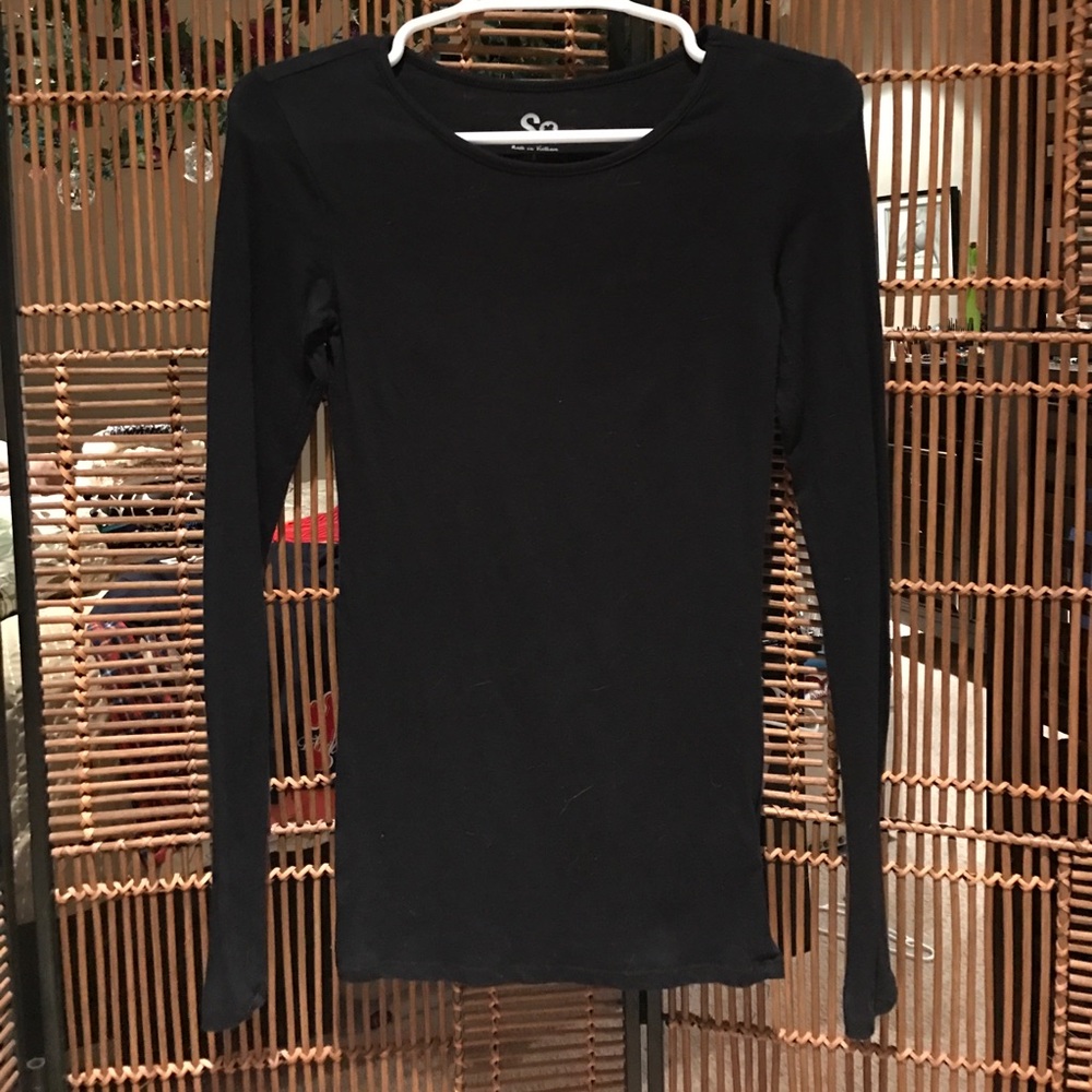 Long Sleeve Black Tee