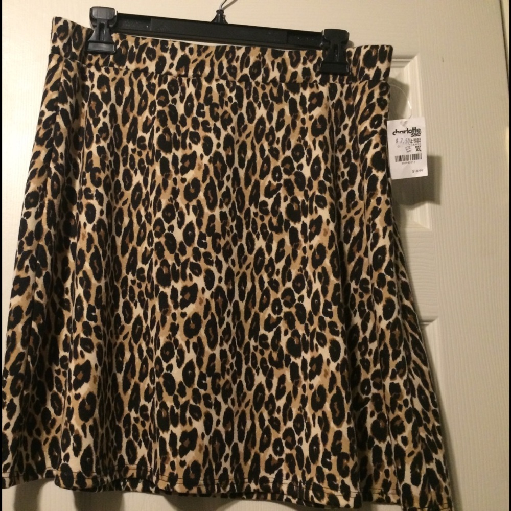 Leopard mini skirt