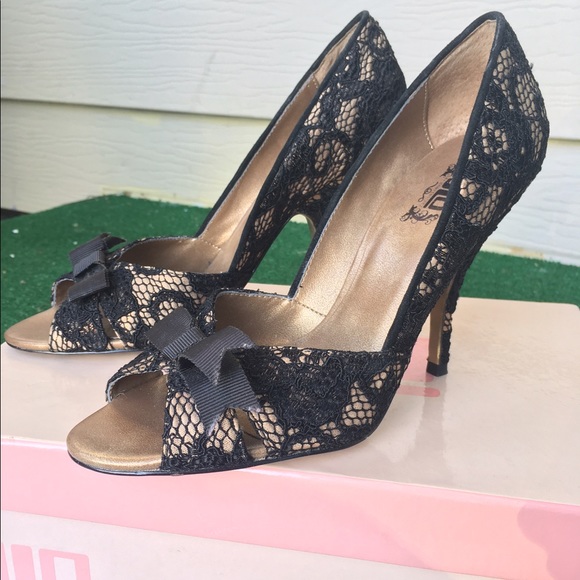 JLo Marian pumps from JLO by Jennifer Lopez - Picture 3 of 7