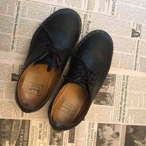 Vintage Doc Marten oxfords