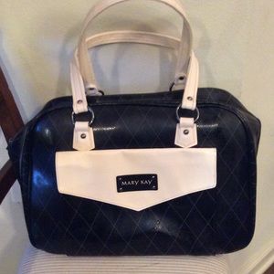 Large Mary Kay makeup/travel bag