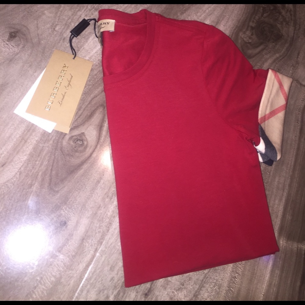 New w/ Tags, Red Burberry Classic T-Shirt | XS